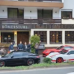 Roemerstube & 公寓式酒店 埃迪格尔-埃莱尔