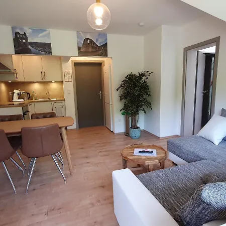 Roemerstube & 3* אדיגר-אלר