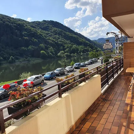 Roemerstube & מלון דירות