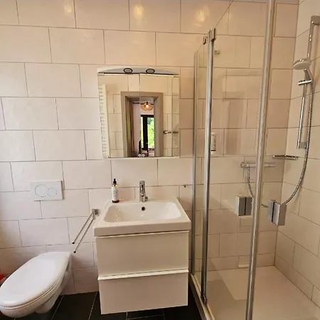 מלון דירות Roemerstube & 3*