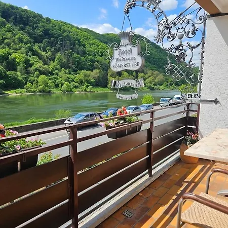 מלון דירות Roemerstube & 3*