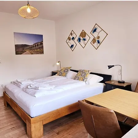 Roemerstube & מלון דירות אדיגר-אלר