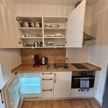 Roemerstube & אדיגר-אלר