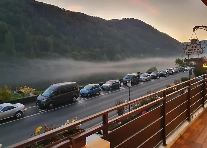 Hotel apartamentowy Roemerstube & Ediger-Eller