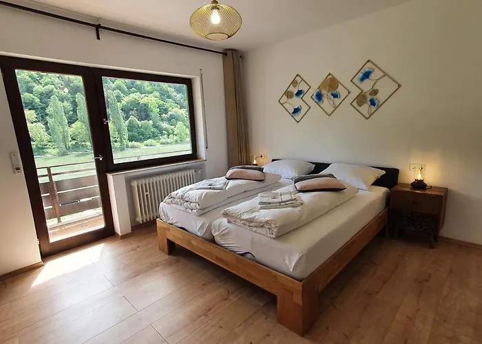 Hotel apartamentowy Roemerstube & Ediger-Eller