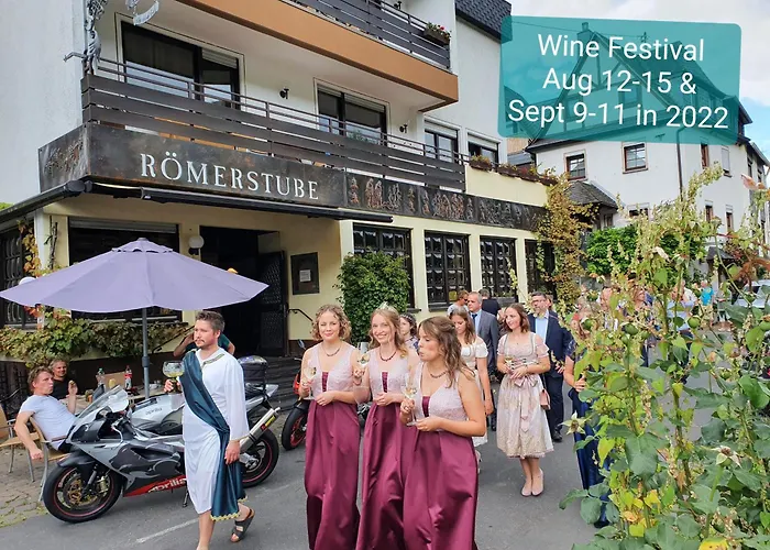 Hotel apartamentowy Roemerstube & Ediger-Eller